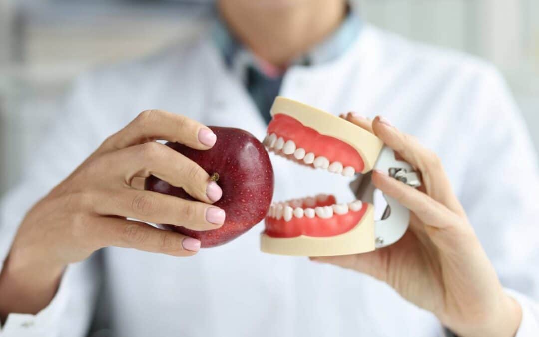 Eating with Dentures: Tips and Tricks for a Comfortable Experience